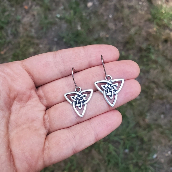 New Handmade Silver Celtic Triangle Earrings - Picture 13 of 13